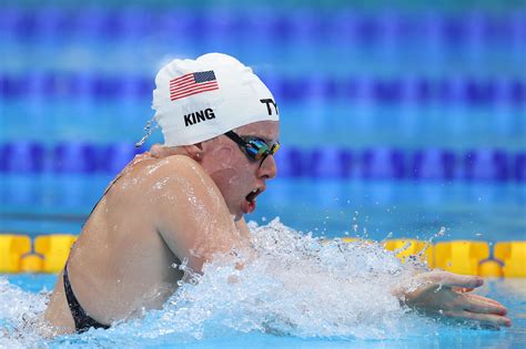 Lilly King, Chase Kalisz Advance to Semifinals in Swimming Events.